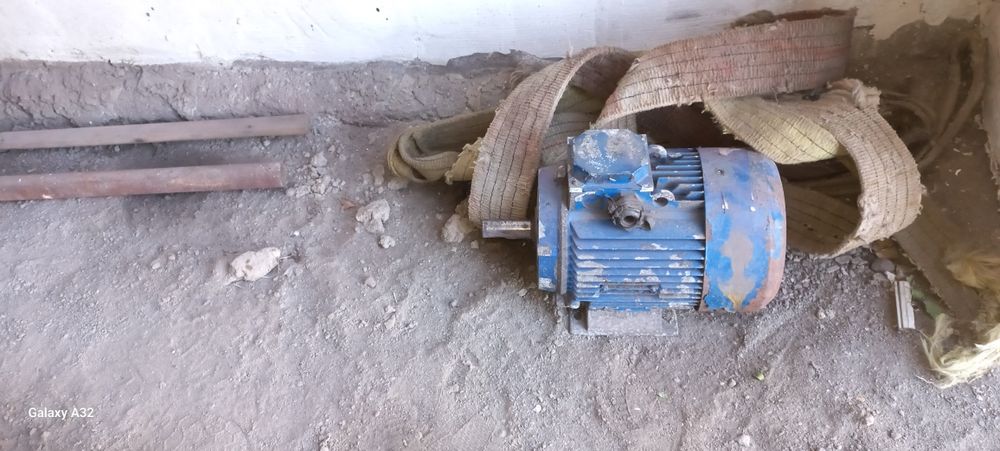 Продаю эл-двигатели 30квт