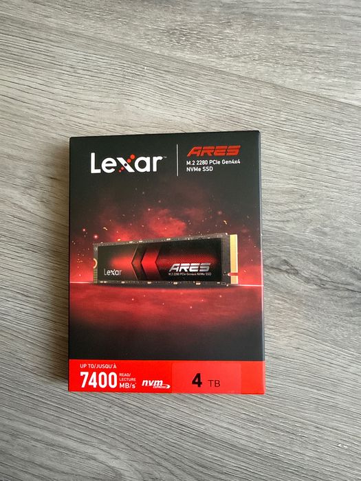Vând ssd Lexar 4tb  nou sigilat