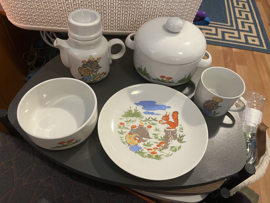 Стар български детски порцеланов сервиз