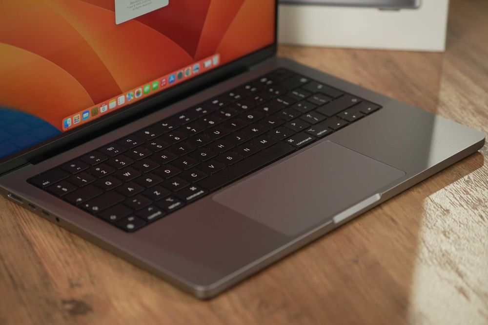 MacBook Pro 2021 M1 16インチ 16GB 1TB Macbook Pro 16 inch 2021 Gray (MK193) - M1 Pro 10CPU-16GPU/ 16G