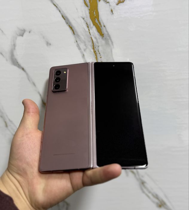 SAMSUNG Z FOLD 2 srochniy sotiladi