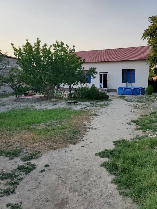 Uy sotiladi jomboy tumani man zavod yonida