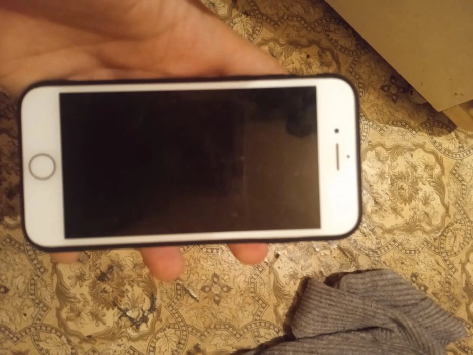 Продам айфон 7 в хорошем состоянии