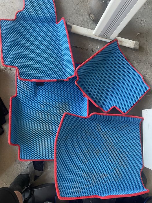 Чехлы универсальные, накидки на панель, ева коврики