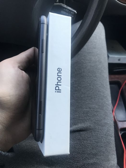 Продам айфон 11 iphone 11