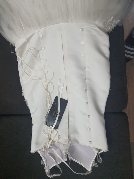Rochie mireasa noua
