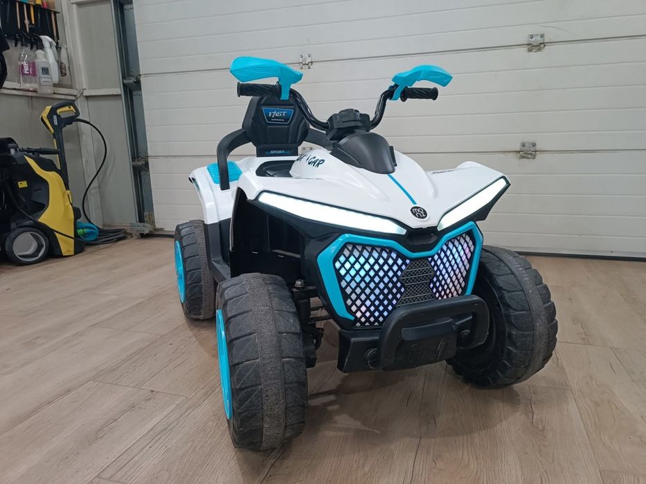 Акумулаторно бъги Moni