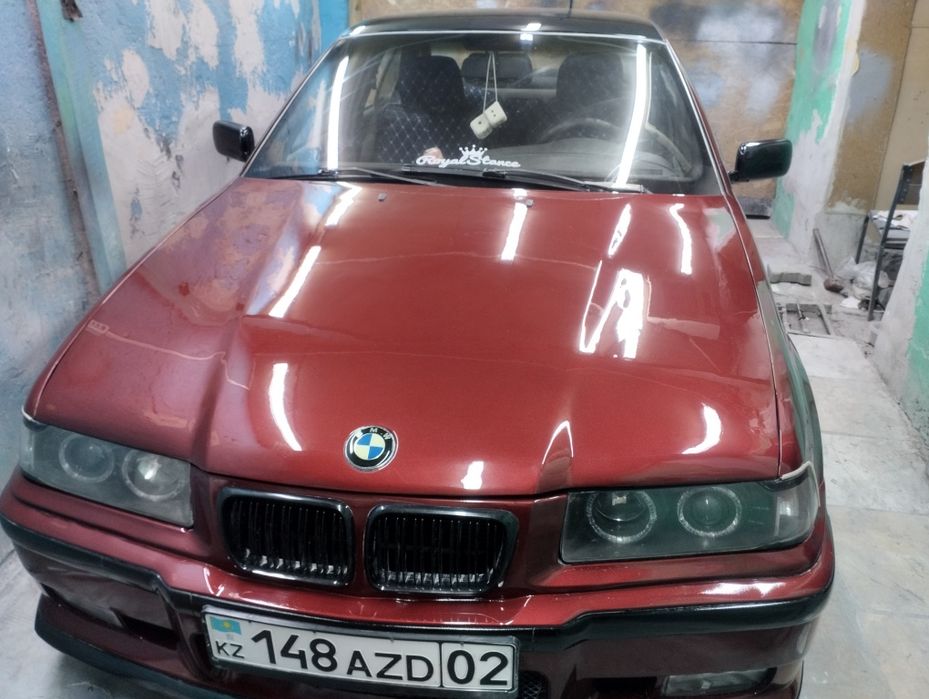 Продам бмв е36 на ходу