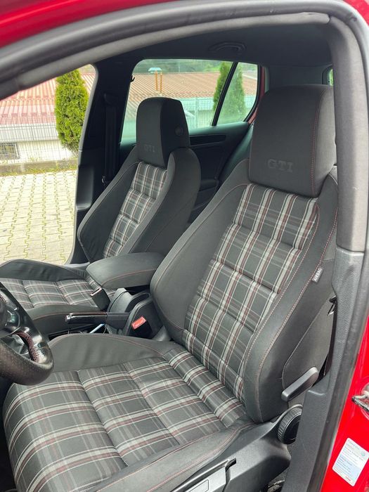 Vand Golf GTI 2010 ,cp motor 2000 propietar