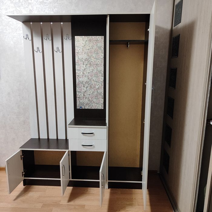 Шкаф для прихожей