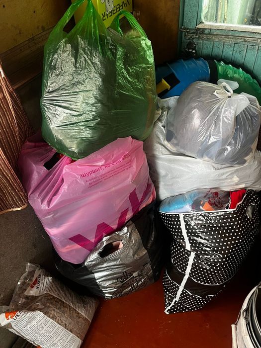 Отдам за пару шоколадок Казахстан