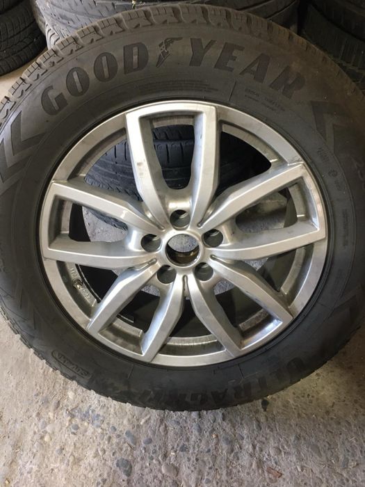 4 Зимни гуми  GOOD YEAR 255/60/18 за джип комплект с джанти 255/60/18