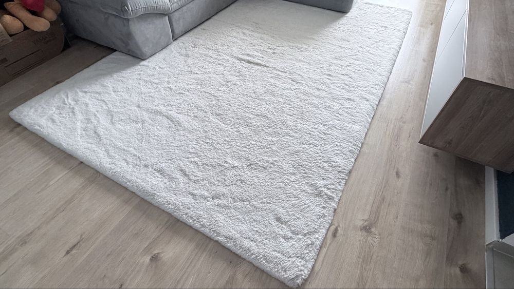Covor alb 200x300
