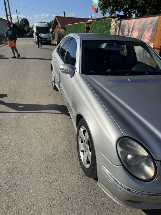 Продавам Mercedes-benz e320 w211