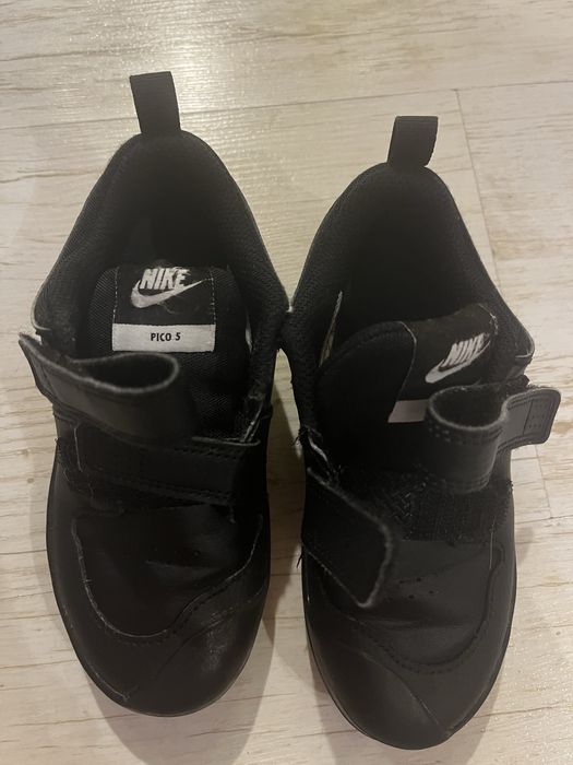 Страхотни обувки NIKE, унисекс 27 номер