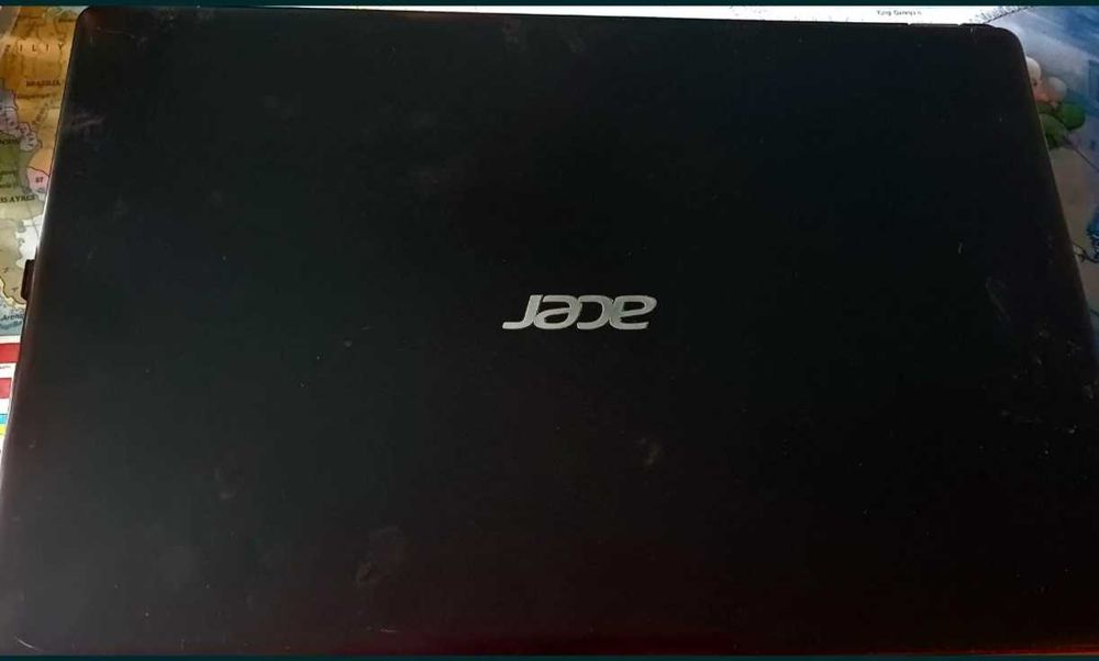 Noutbook acer srojcha sotiladi