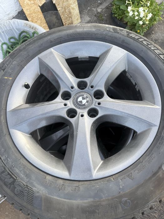 Продам резину 255 55 r19