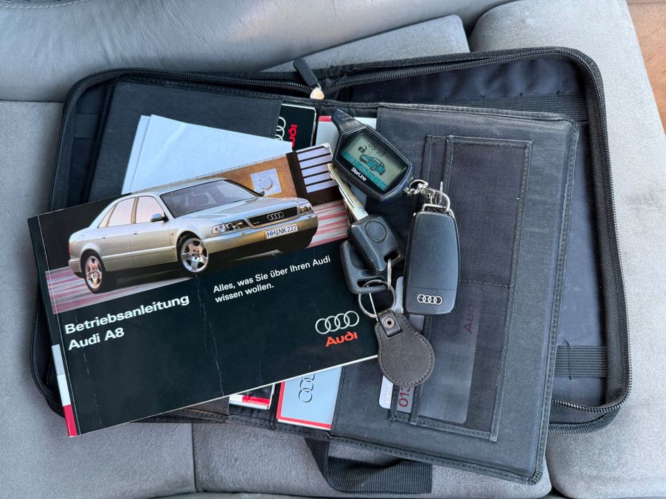 Audi A8(S-line) 3.7