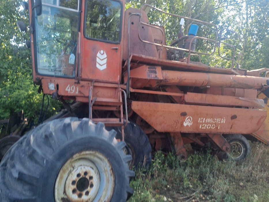 Продам комбайн Енисей