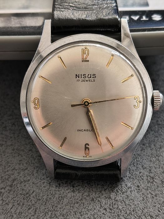 Nisus watch swiss