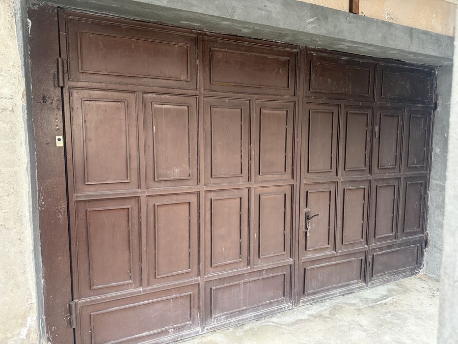 Ворота в хорошом состоянии.