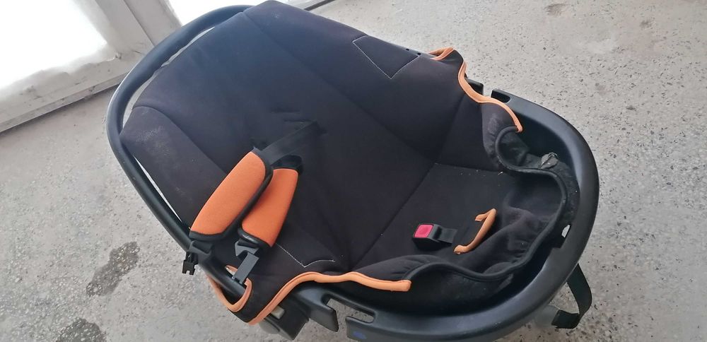 Детско столче за автомобил