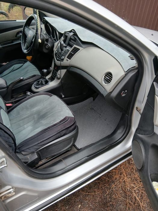 Продам Eva коврики на Шевроле Круз