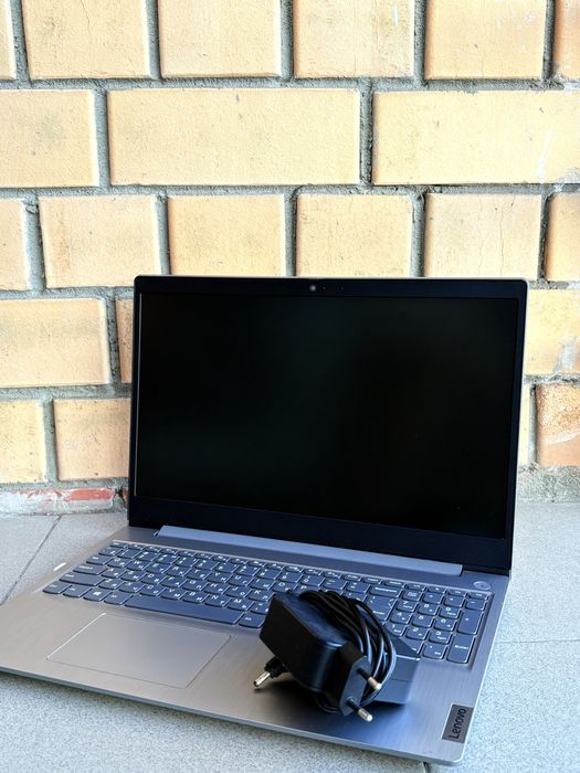 Ноутбук Lenovo IdeaPad 3 15ADA05