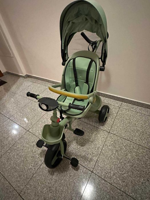 Триколка с въртяща се седалка Sport