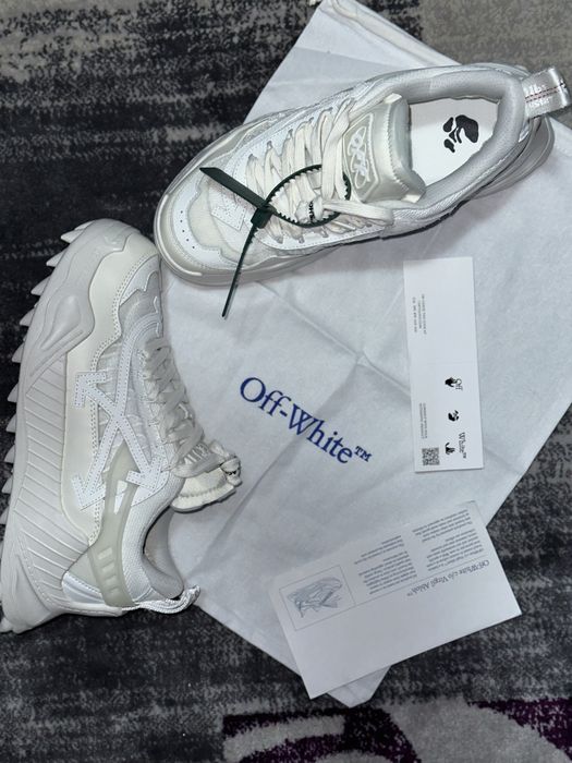 Adidasi Odsy 1000