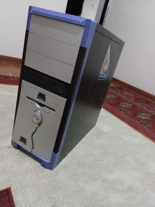 Продаеться компьютер