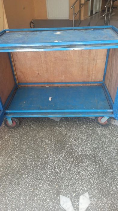 Тележка  на колесах