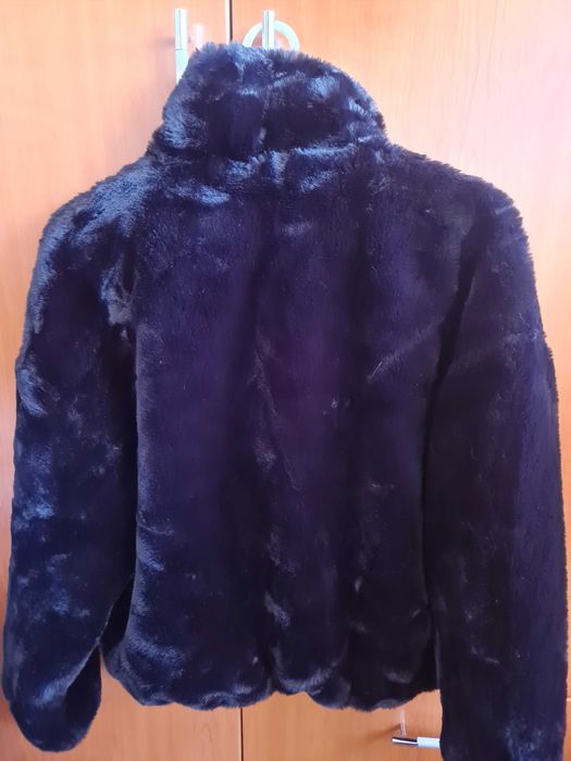 Geaca de plus cu gluga