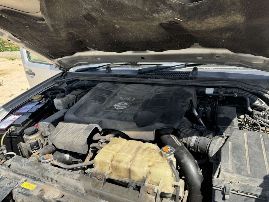 Nissan navara.За части Нисан навара 3.0 дизел 231кс.  АВТОМАТ