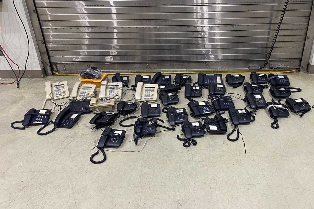 Vand 35 telefoane fixe Siemens