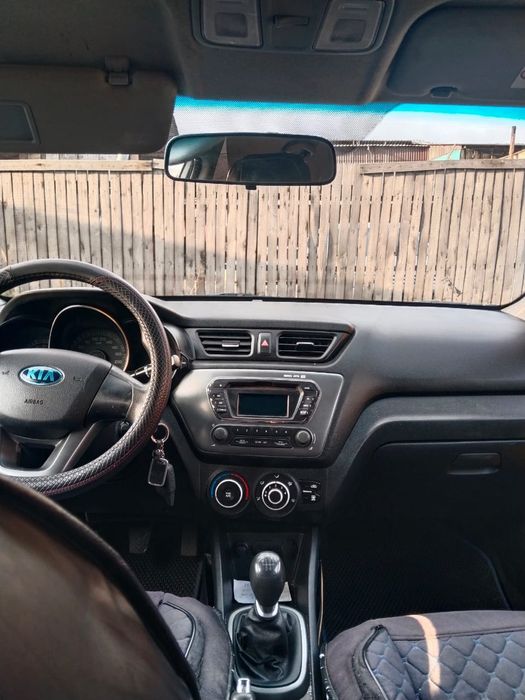 Продам Киа рио 2013