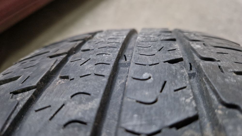 ГУМИ MICHELIN 215 70 15 за кемпер, бус