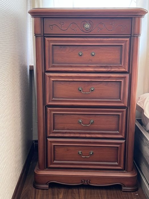 Спальный гарнитур китайский в отличном состоянии