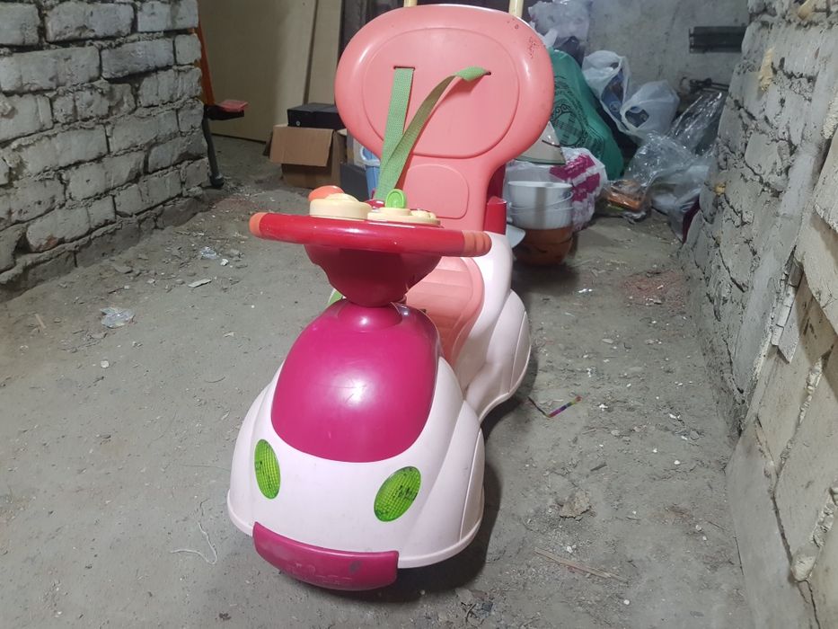 Продам детскую машинку