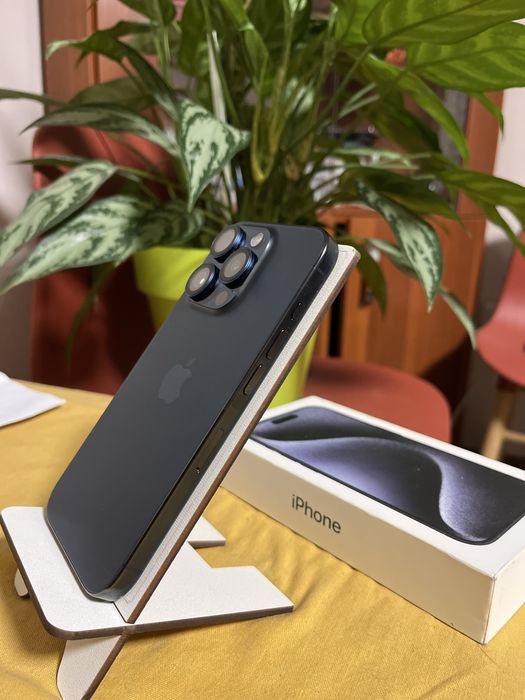 Iphone 15 pro без ремонта акум 89%