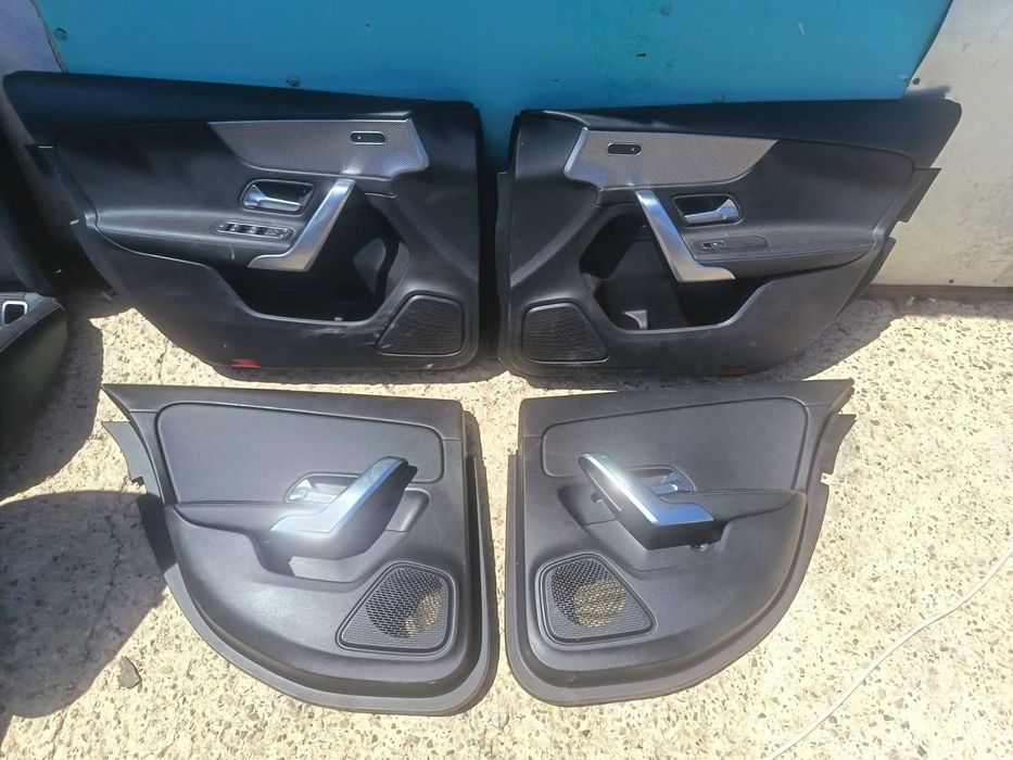 Mercedes W177 салон