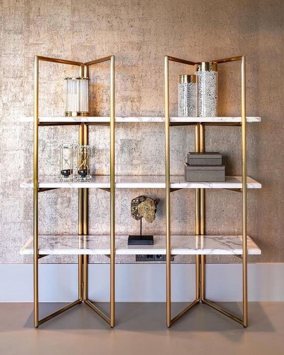 Стеллажы. Перегородки. Прихожая.