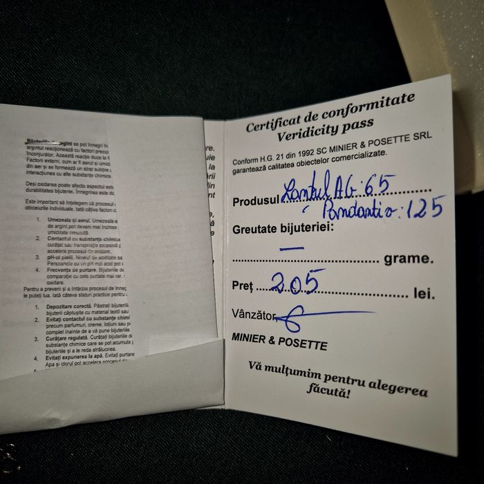 Lantisor de argint cu pietricele Swarovski