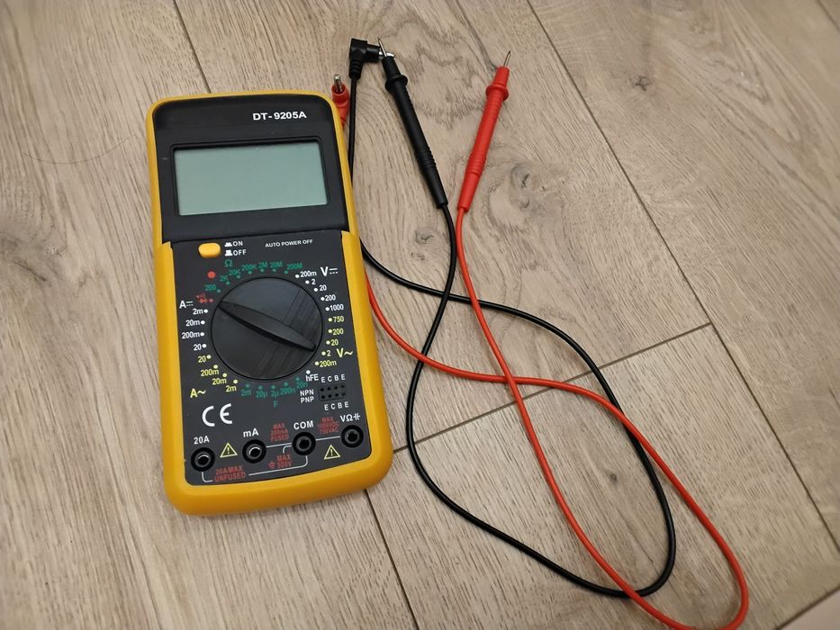 Arduino uno nabor + dt9205a multimetri bilan yaxshi holatda.