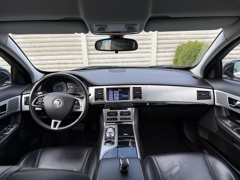 Jaguar XF Premium Luxury 2.2 D 190CP Automat Piele BiXenon GARANTIE 12 Luni Posibilitate Rate