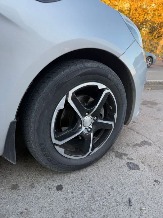 Шины с дисками 185/65/R-15