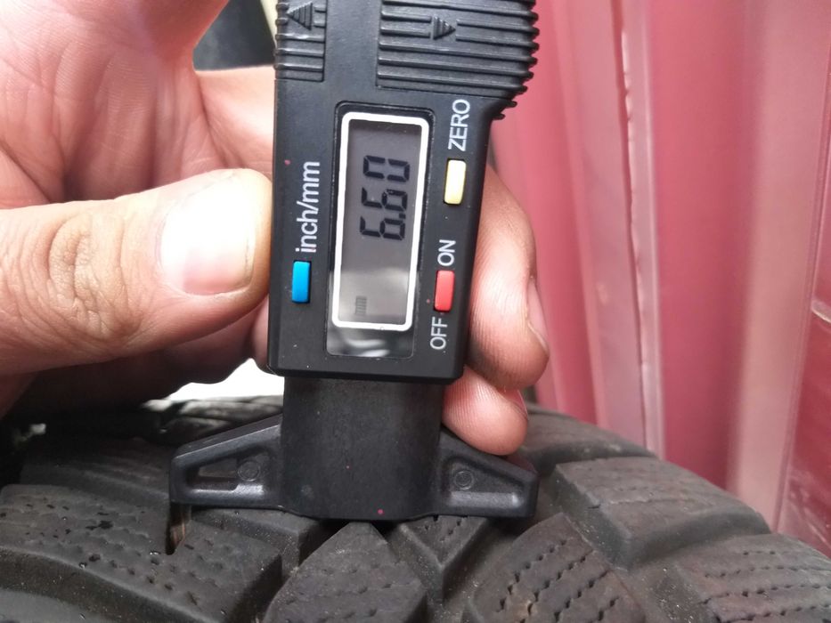 Doua Anvelope Iarna Good Year UltraGrip Performance 235 45 R18 ci271