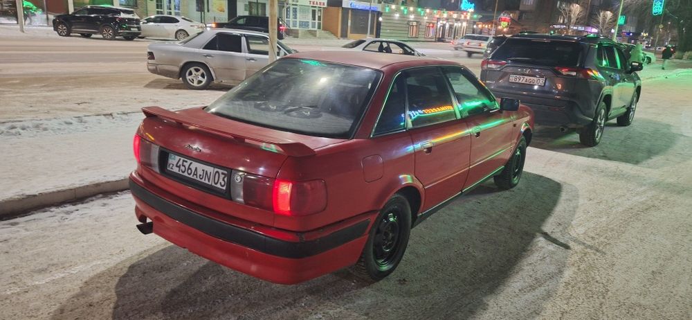 Продам Ауди 80 б4