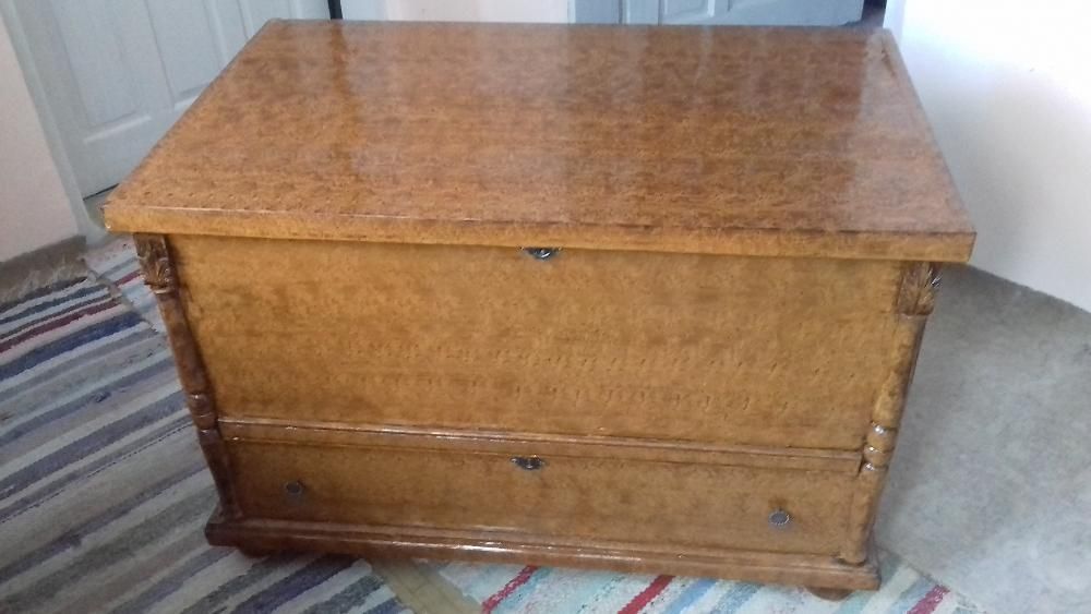 Lada veche pentru haine