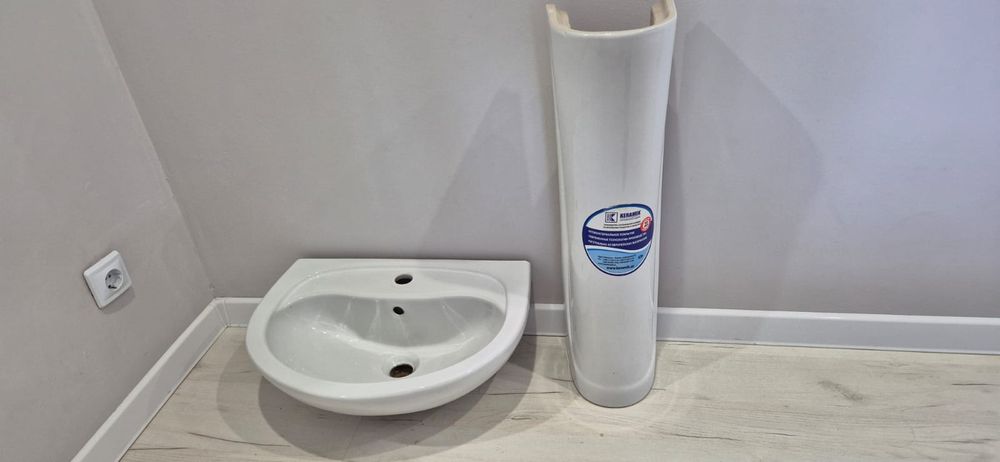 Продам раковину тюльпан